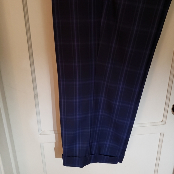 Men's 3 piece Tiglio Rosso suit. 100 % wool. Perfect condition. - Picture 9 of 11